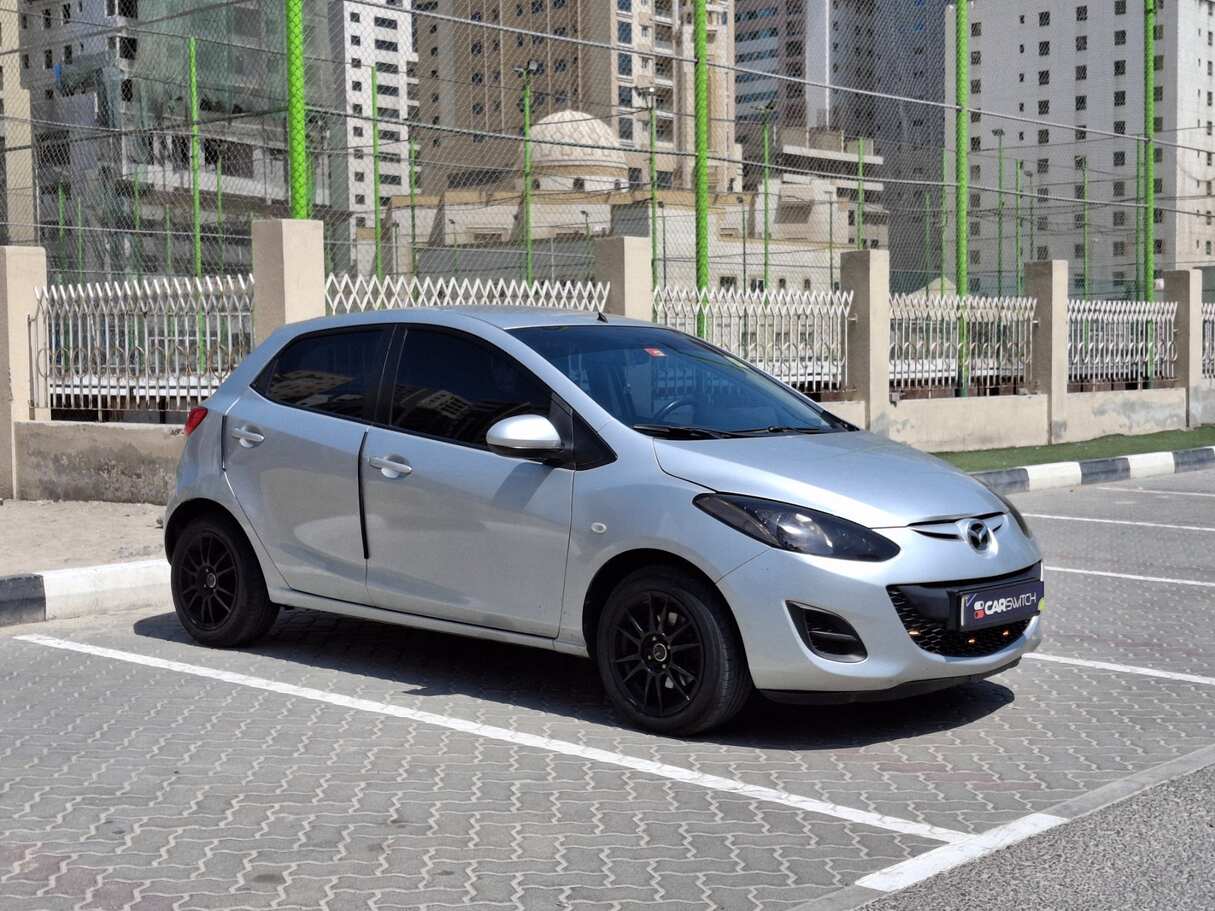Car image 3