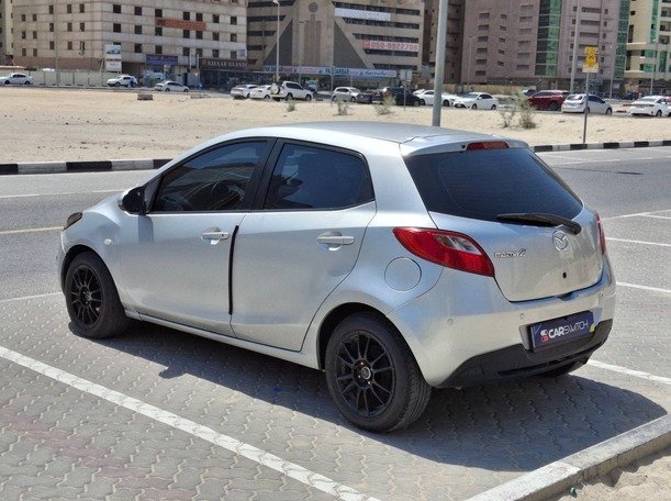 Car image 7