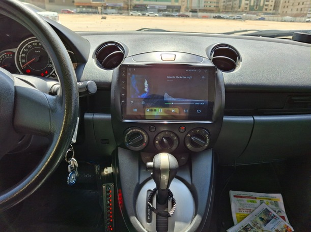 Car image 16