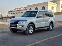 Used 2017 Mitsubishi Pajero for sale in Dubai