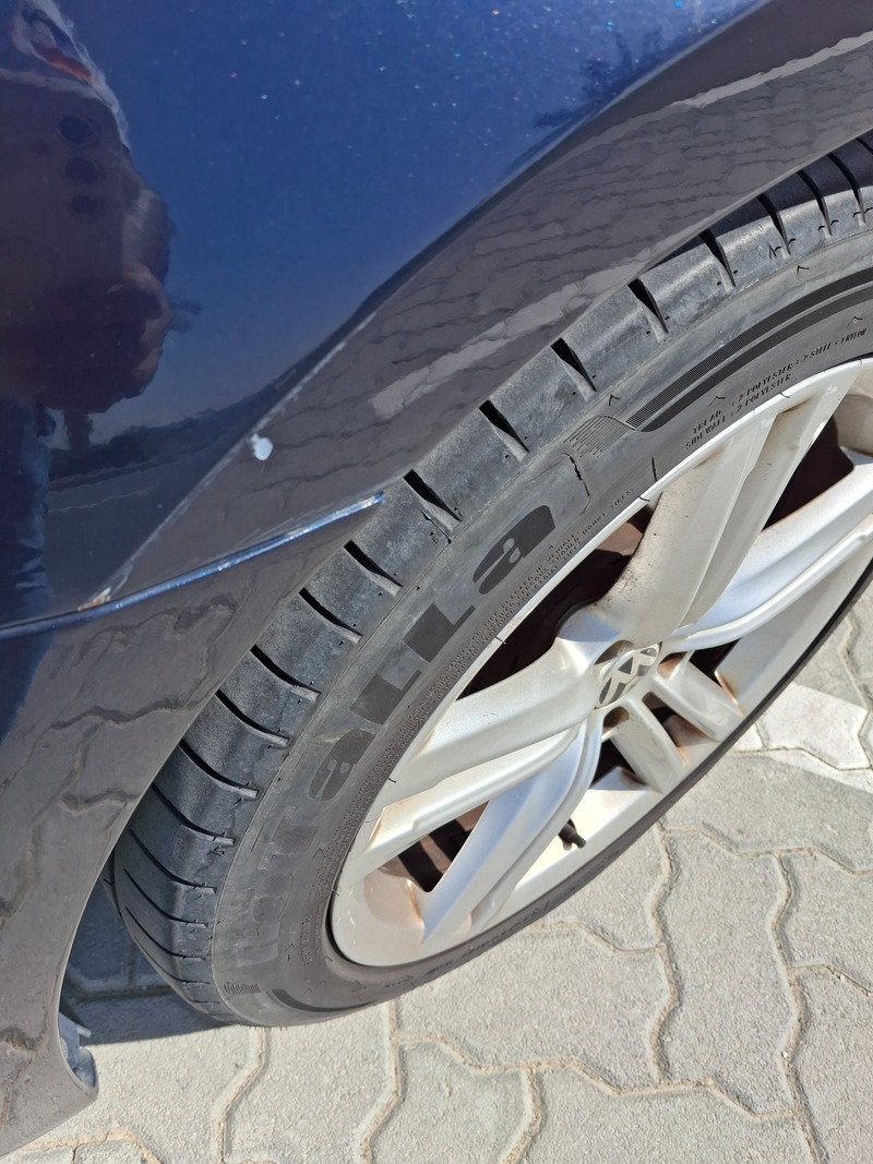Used 2012 Volkswagen Passat for sale in Dubai