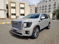 Used 2021 GMC Yukon for sale in Jeddah