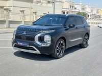 Used 2023 Mitsubishi Outlander for sale in Abu Dhabi