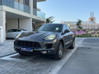 Used 2014 Porsche Macan S for sale in Abu Dhabi