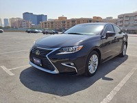 Used 2017 Lexus ES350 for sale in Dubai
