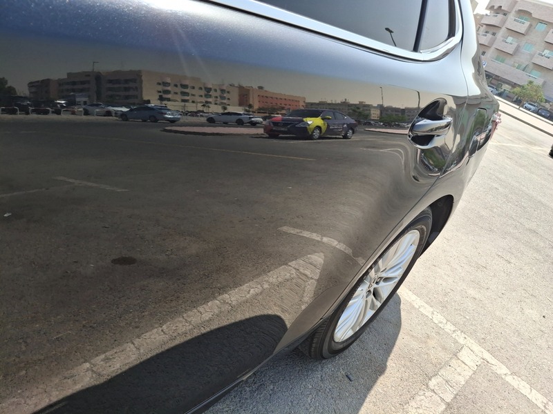 Used 2017 Lexus ES350 for sale in Dubai
