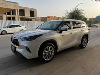 مستعمله 2023 تويوتا هايلاندر للبيع فى الرياض