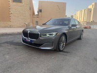 مستعمله 2020 بي ام دبليو 730 للبيع فى الرياض