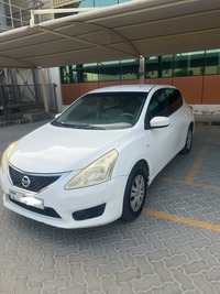 Used 2014 Nissan Tiida for sale in Dubai