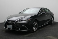 Used 2024 Lexus ES350 for sale in Dubai