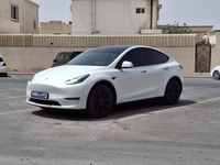 مستعمله 2024 تسلا موديل Y للبيع فى دبي
