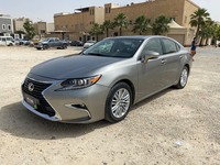 مستعمله 2016 لكزس ES350 للبيع فى الرياض