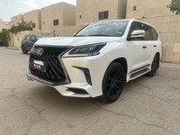 مستعمله 2020 لكزس LX570 للبيع فى الرياض