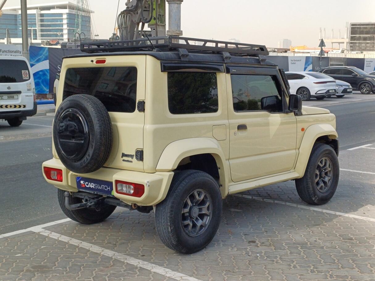 Car image 5