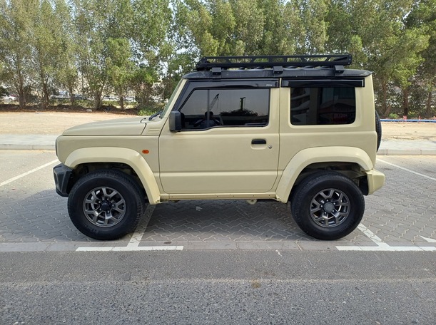 Car image 8