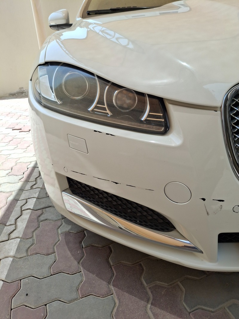 Used 2013 Jaguar XF for sale in Dubai