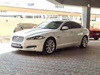 Used 2013 Jaguar XF for sale in Dubai