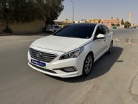Used 2016 Hyundai Sonata for sale in Riyadh