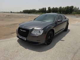 Chrysler 300C Used 2015 Chrysler 300C for sale in Riyadh