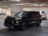 Used 2023 Mitsubishi Outlander for sale in Dubai