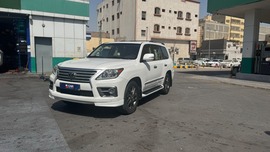 لكزس LX570 مستعمله 2013 لكزس LX570 للبيع فى الدمام