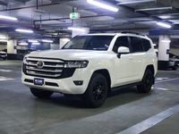 Used 2022 Toyota Land Cruiser for sale in Dubai