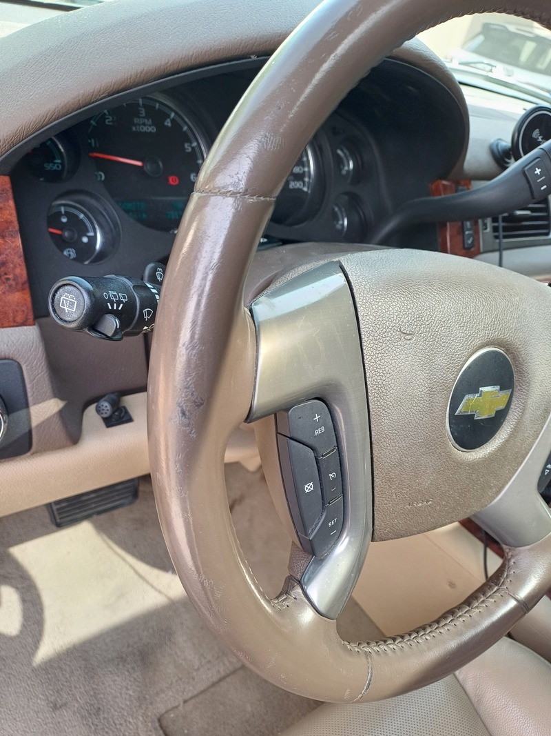 Used 2012 Chevrolet Tahoe for sale in Dubai