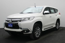 Mitsubishi Montero Sport Used 2019 Mitsubishi Montero Sport for sale in Dubai