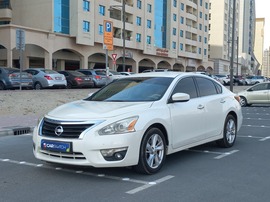 Nissan Altima Used 2015 Nissan Altima for sale in Dubai