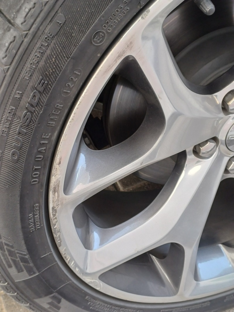 Used 2016 Dodge Challenger for sale in Dubai