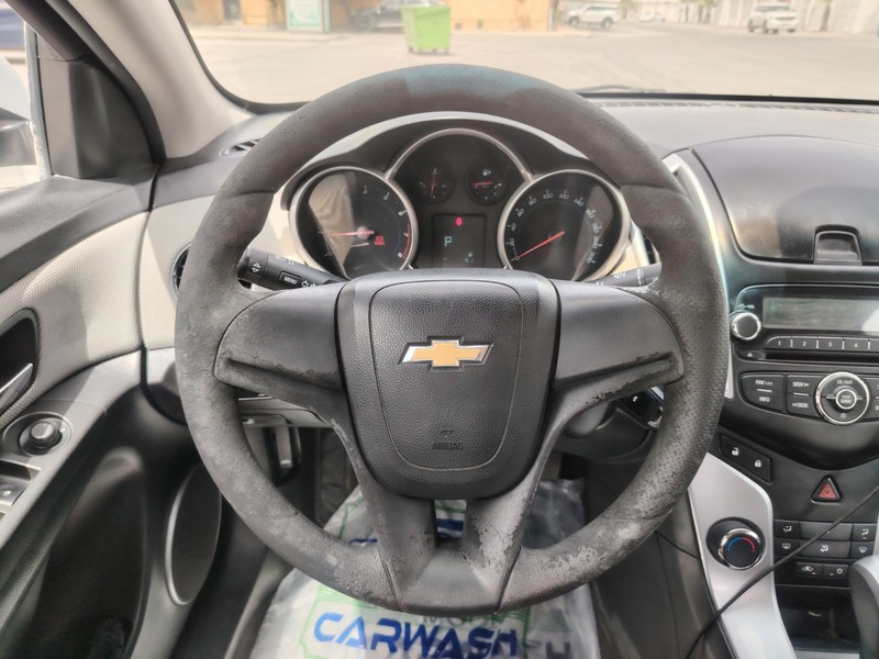 Used 2013 Chevrolet Cruze for sale in Dammam