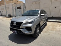 مستعمله 2023 تويوتا فورتشنر للبيع فى الرياض