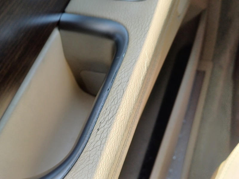 Used 2012 Jaguar XF for sale in Dubai