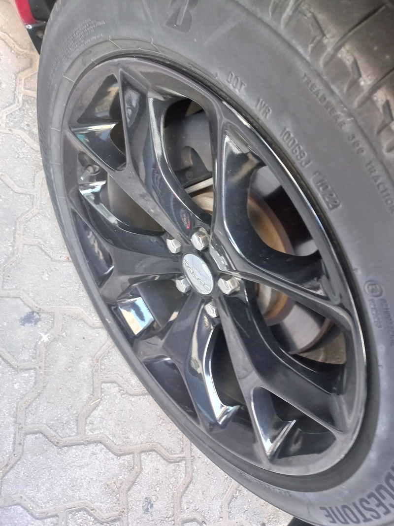 Used 2015 Dodge Challenger for sale in Abu Dhabi