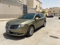 مستعمله 2013 لينكولن MKT للبيع فى الرياض