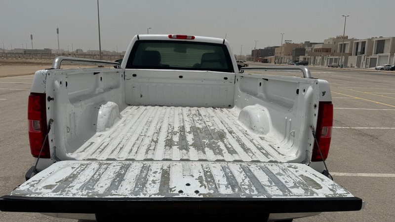 Used 2013 Chevrolet Silverado for sale in Al Khobar