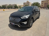 Used 2014 Hyundai Grand Santa Fe for sale in Riyadh
