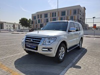 Used 2017 Mitsubishi Pajero for sale in Dubai