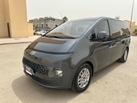 مستعمله 2022 هونداي ستاريا للبيع فى الرياض