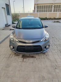 Used 2015 Kia Cerato Koup for sale in Umm Al Quwain
