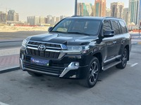 Used 2021 Toyota Land Cruiser for sale in Abu Dhabi