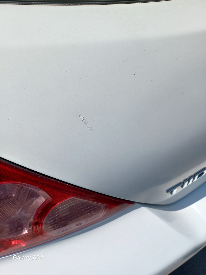 Used 2013 Nissan Tiida for sale in Abu Dhabi
