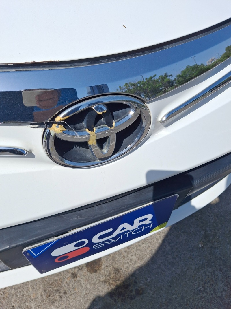 Used 2016 Toyota Yaris for sale in Abu Dhabi