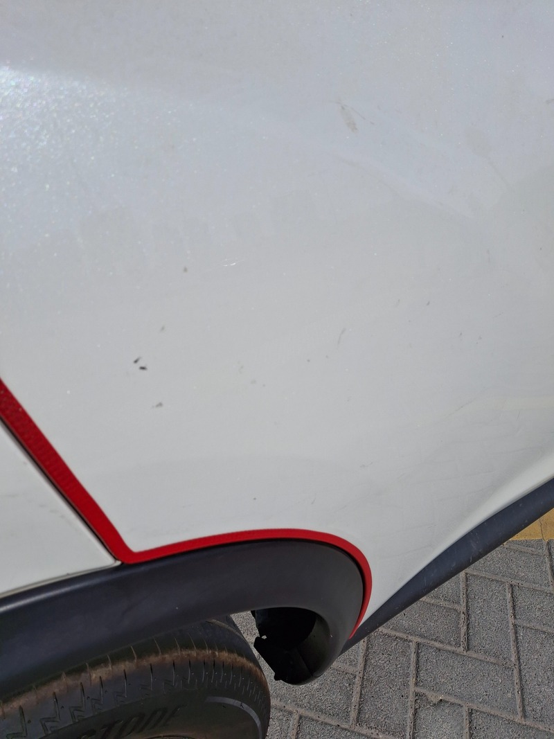 Used 2015 Nissan Juke for sale in Abu Dhabi