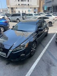 Used 2021 Nissan Altima for sale in Abu Dhabi