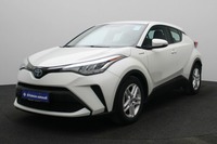 Used 2020 Toyota C-HR for sale in Abu Dhabi