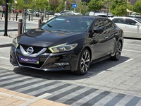 Nissan Maxima