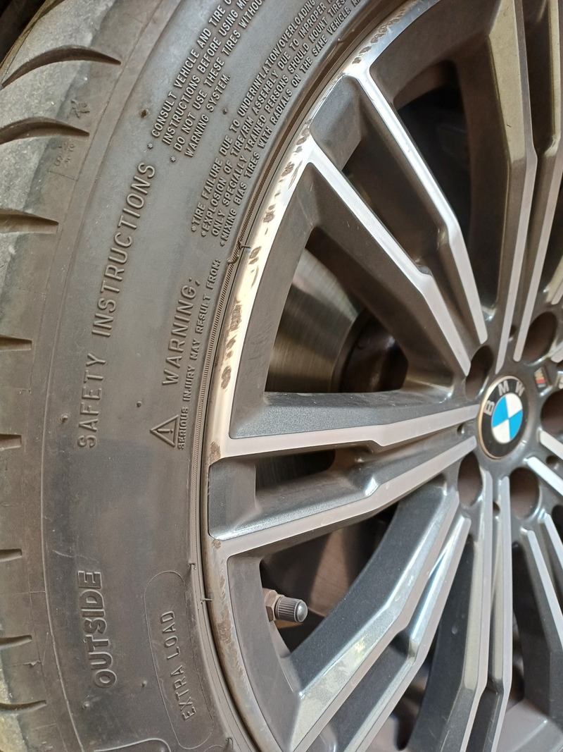 Used 2019 BMW 330 for sale in Dubai