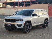 Used 2023 Jeep Grand Cherokee for sale in Jeddah