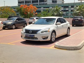 Nissan Altima Used 2015 Nissan Altima for sale in Dubai
